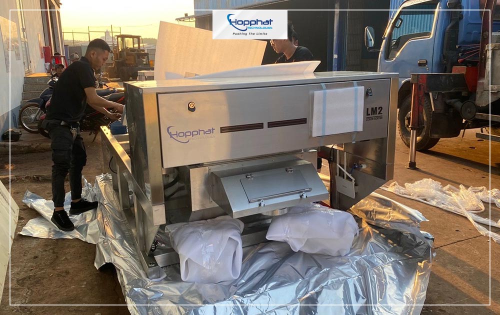 Các máy tách màu của Hợp Phát được lắp đặt cẩn thận, kĩ lưỡng