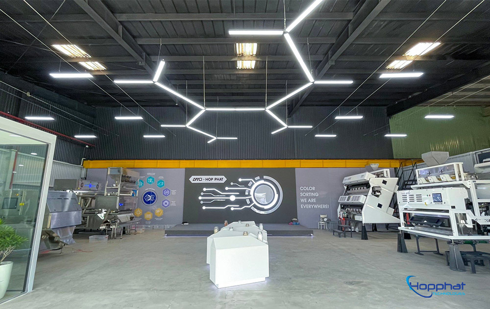 Môi trường tổng thể bên trong Showroom Hợp Phát