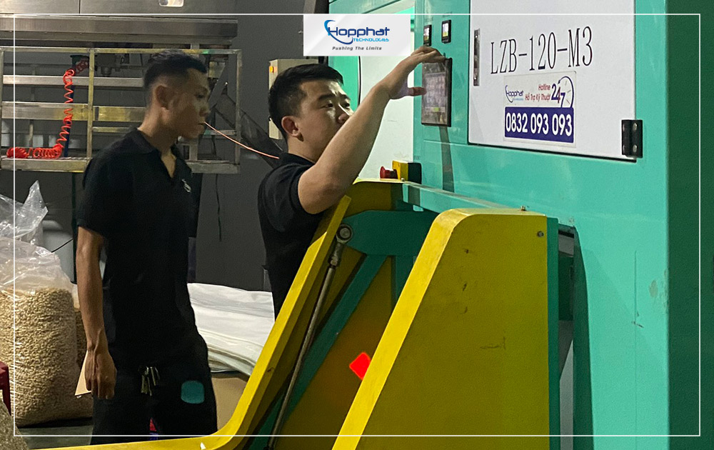 Máy đóng gói cân định lượng là thiết bị hoạt động tự động.